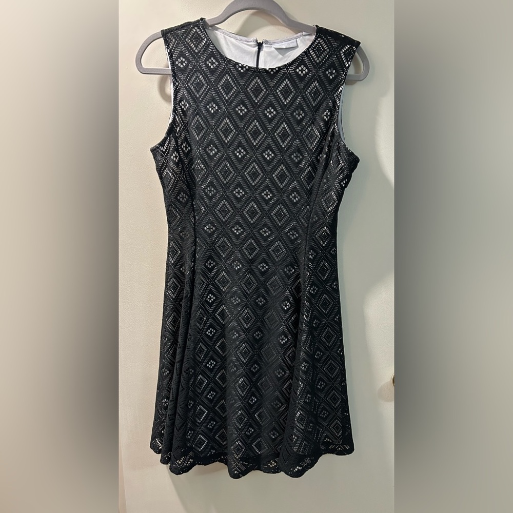 NY & Company, size Large, black lace w/tan lining